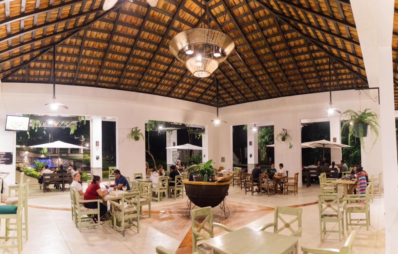 Guayaha Hotel Lanquin Bagian luar foto