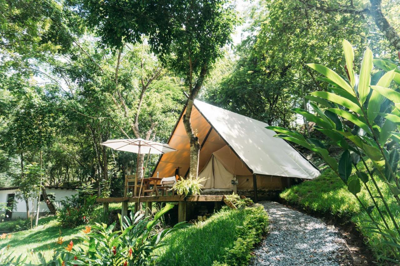 Guayaha Hotel Lanquin Bagian luar foto